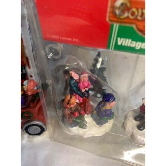 Coventry Cove Village Figurines Set - Picture 5 of 8